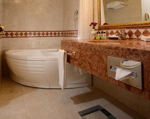 Jacuzzi Grand Hotel Bucharest București