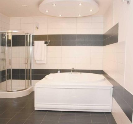 Hotel cu Jacuzzi in Camera Sibiu