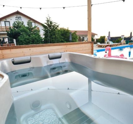 Cazare cu Jacuzzi in Camera Vama Veche