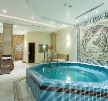 Cazare cu Jacuzzi in Camera Bacău