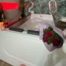 Jacuzzi Apartment Maramureş cu Cadă cu Hidromasaj in Camera