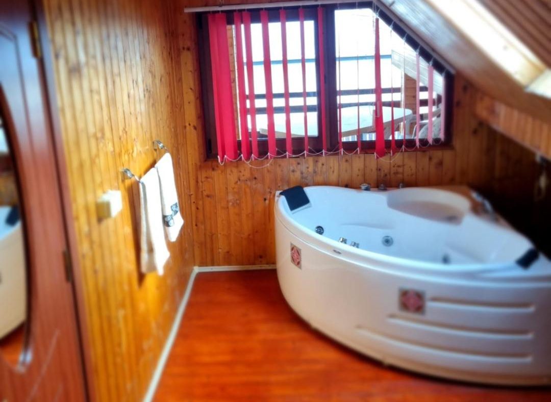 Jacuzzi MAXX Lodge Bacău